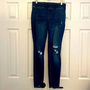 Old Navy Rockstar Skinny Jeggings. Size 8. Worn 3x. REGULAR length